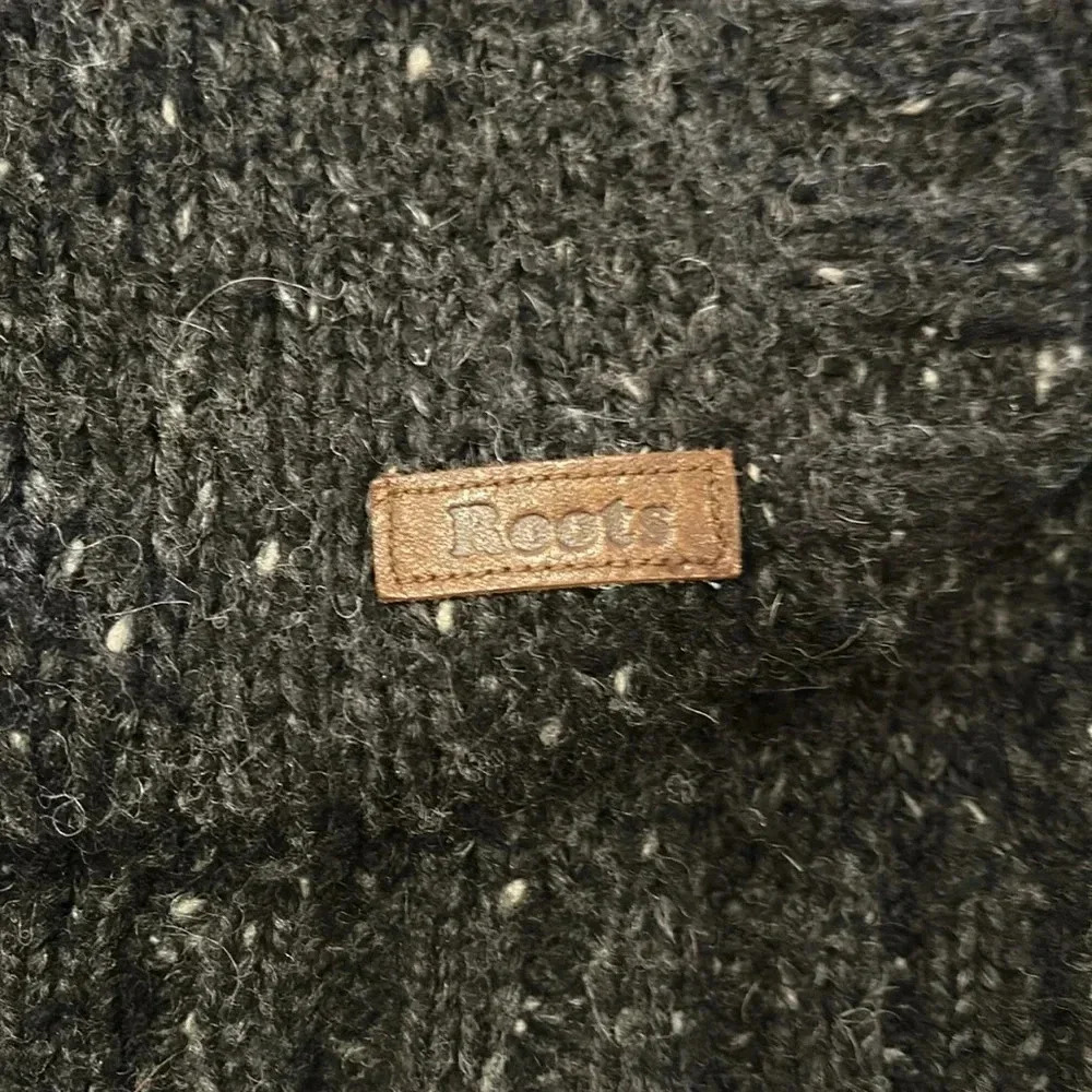 Roots Fairisle Sweater | Size Medium - Picture 7 of 8